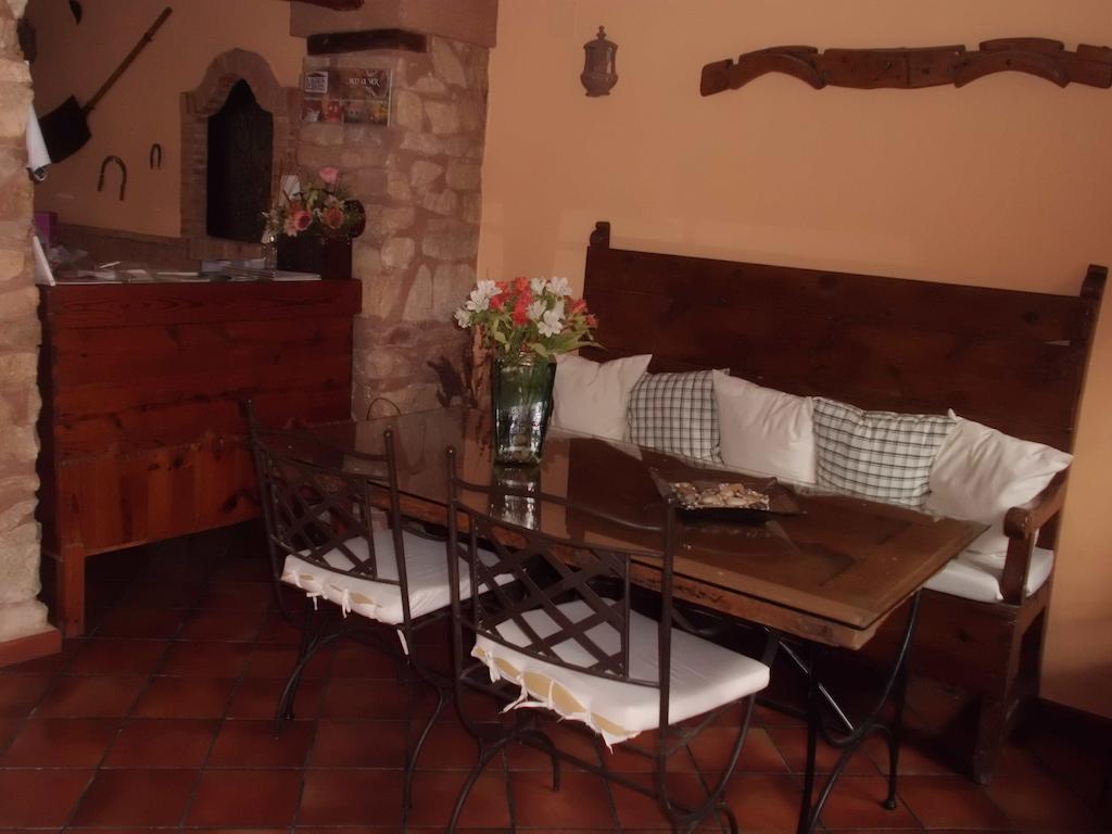 Alojamiento Rural Tres Palacios Molina de Aragon Esterno foto